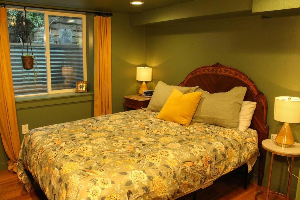 Heart Of Woodstock, 10 Min Walk To Reed, With Private Garage! Apartment พอร์ตแลนด์ ภายนอก รูปภาพ